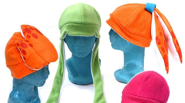 The Splatoon hats are shown on mannequin heads.